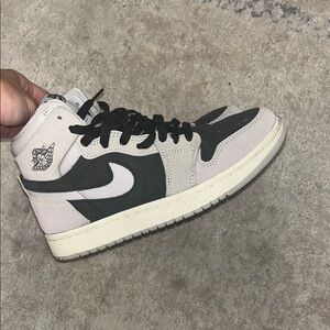 Nike Air Jordan Retro High in Black and Cream